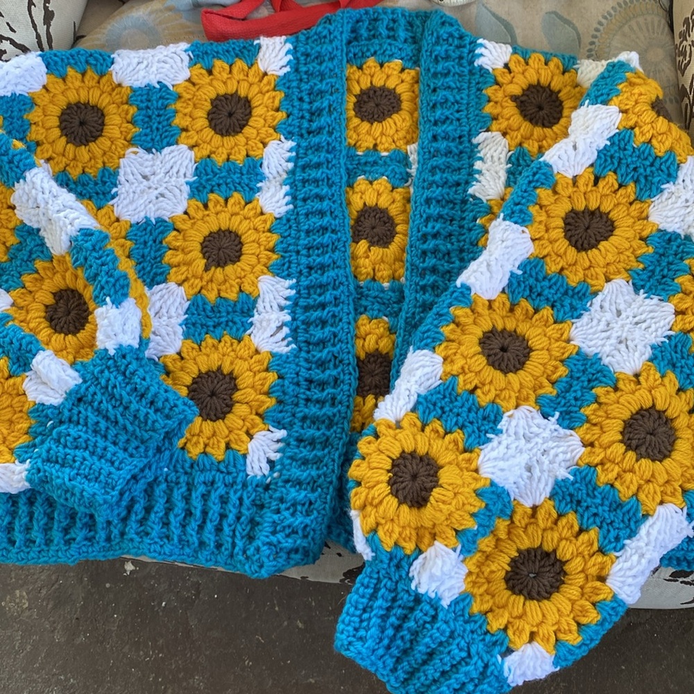 New crochet sunflower cardigan - Picture 5 of 5